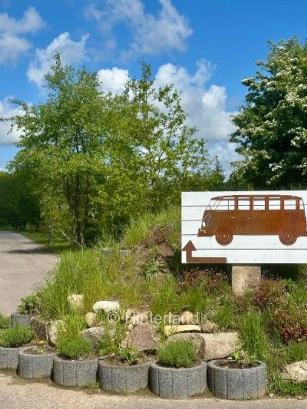 Jadelund: Ruhiger Stellplatz auf der Pferdefarm
