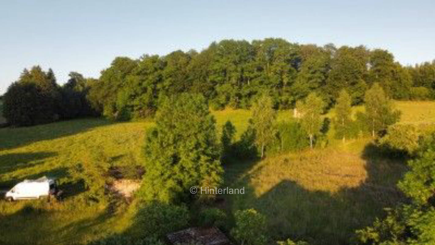 Natur pur: Ihr Stellplatz am ruhigen Ortsrand