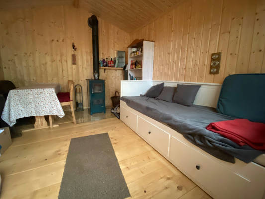 Cosy fireplace cottage