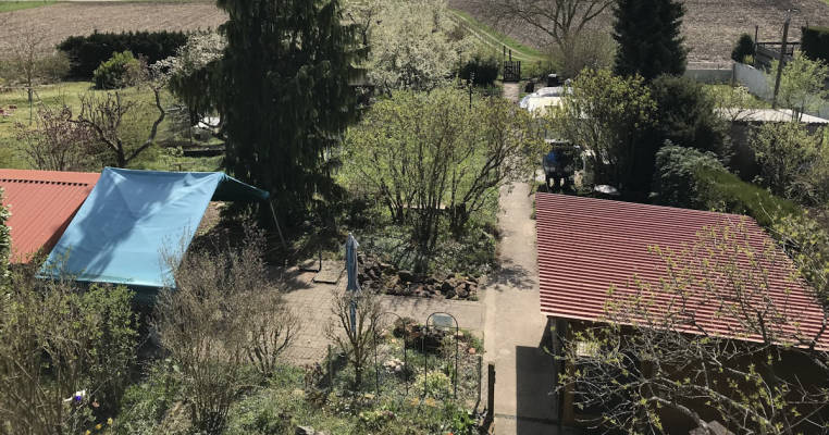 Stellplatz im Hof im ruhigen Wohngebiet