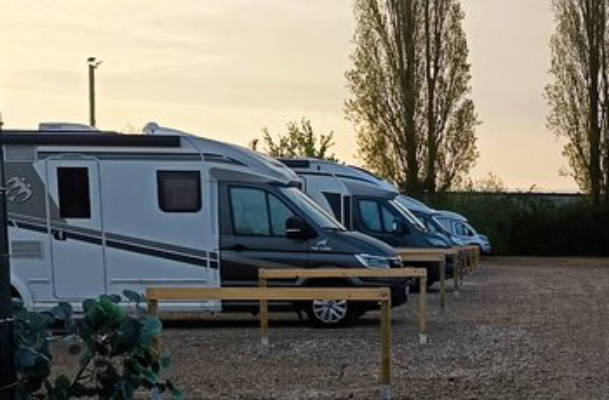 Stellplatz bei Bremen – 24h – Outlet fußläufig