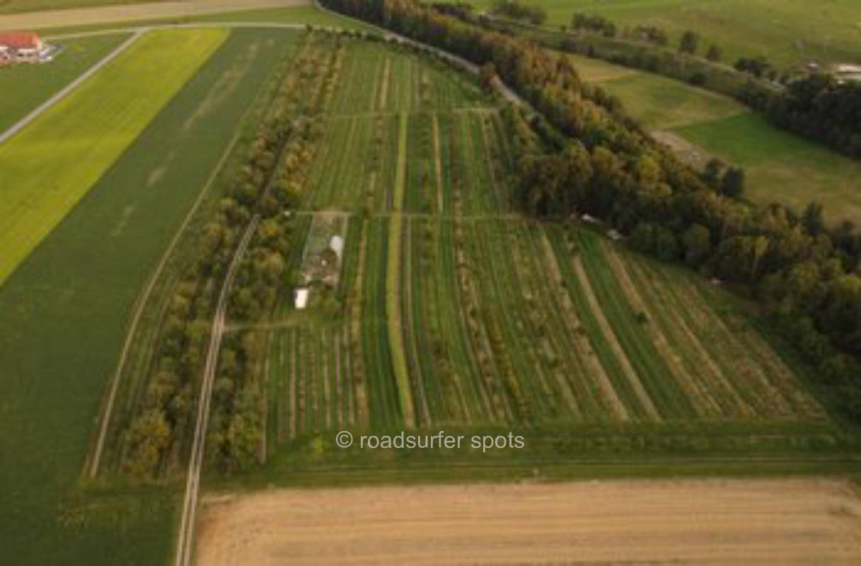 Im Herzen einer Bio-Gärtnerei, mit See in der Nähe
