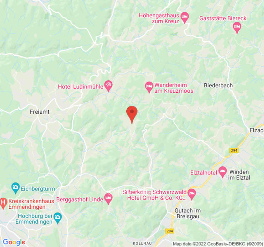 Am Kandelhöhenweg mit Blick in die Rheinebene