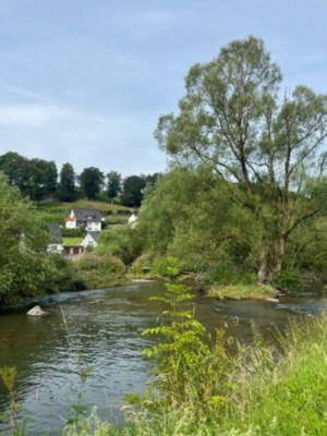Ruhiger Stellplatz mit Blick auf Wenne & Wenneauen