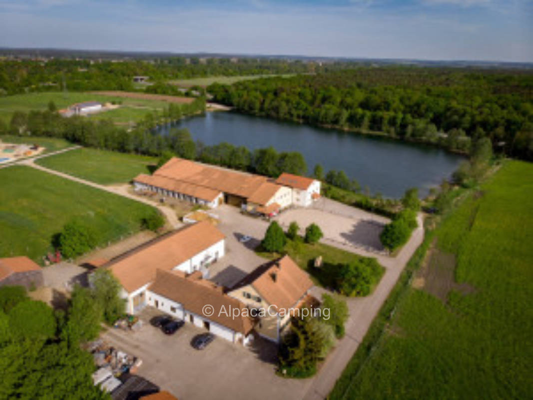 Lieblingsplatz in landwirtschaftlichem Hof mit See #3