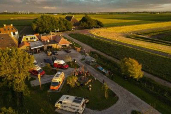 Sternencamping Westhoek: Pure Nature at the Wadden Sea