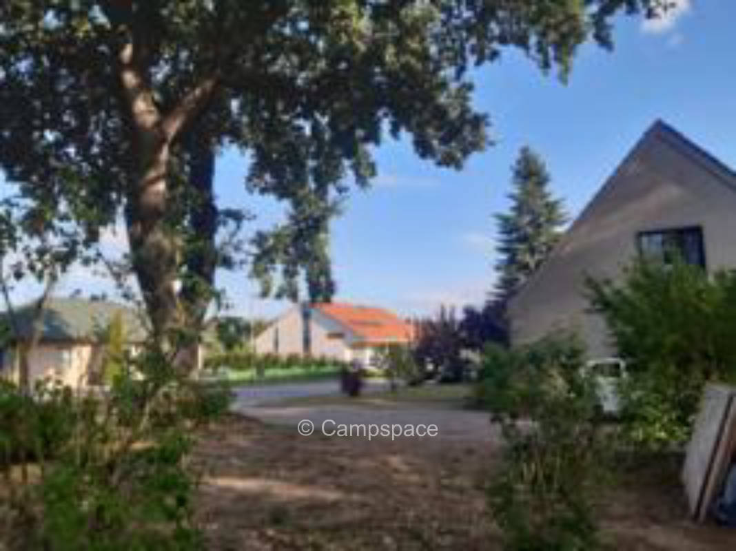 Camping on the fruit meadow near Schwerin