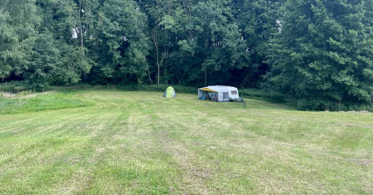 Am Bächlein