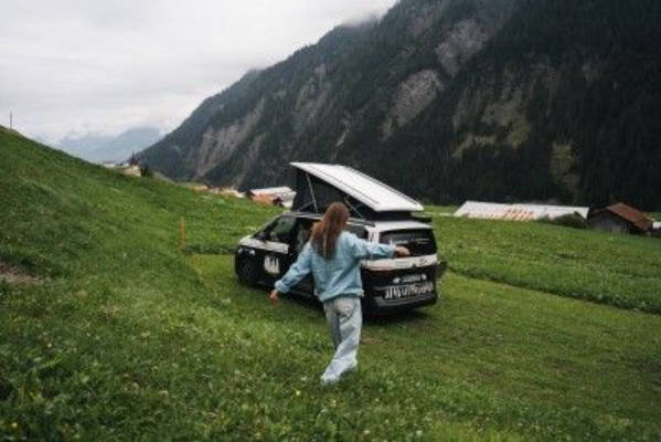 Panorama-Camp nahe der Greinaebene
