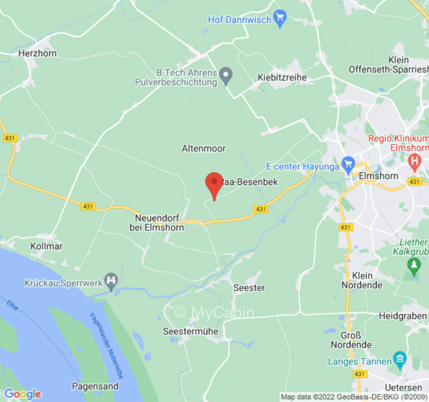 Entschleunigung neben altem Bauernhof