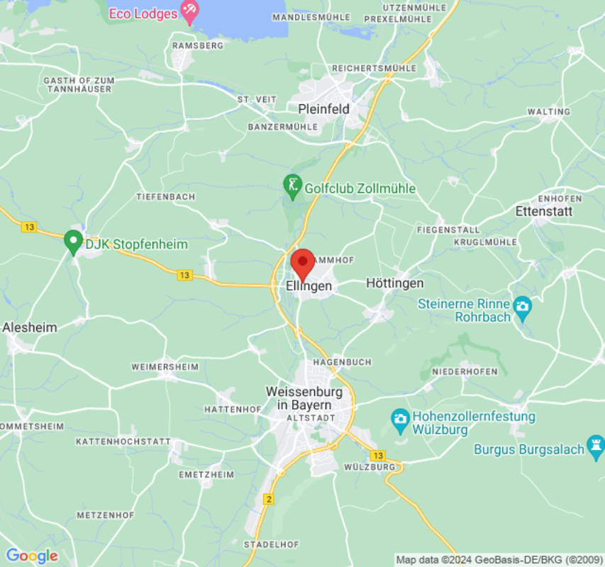 Zelten auf dem Bauernhof mit freilaufenden Hühnern