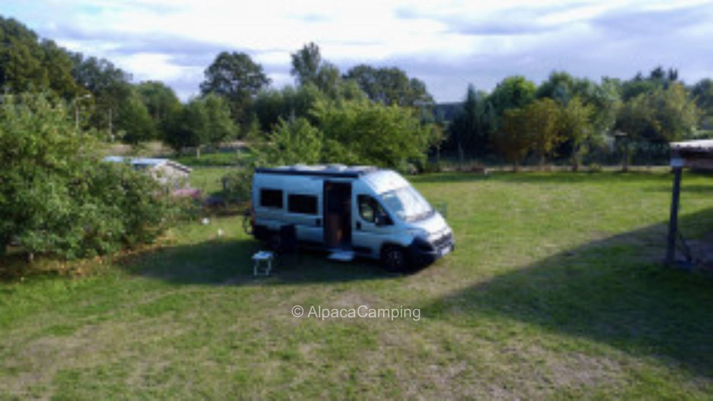 Schlafplatz unter dem Storchennest #1