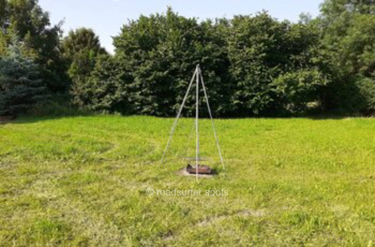 Kleine Wiese beim Bauernhof