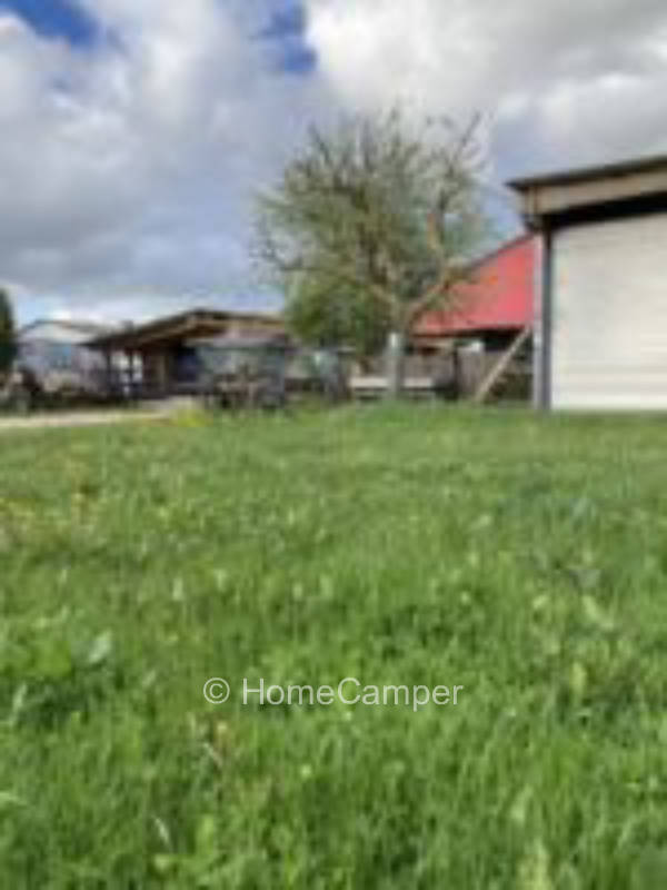 Privater Platz in Aichelau