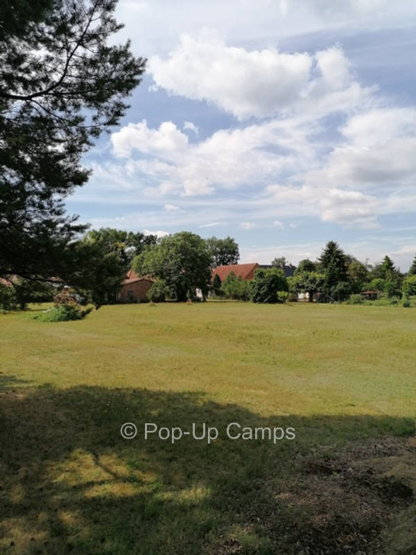 Relaxing pitch in Groß Krams on the B5 (between HH & Berlin)