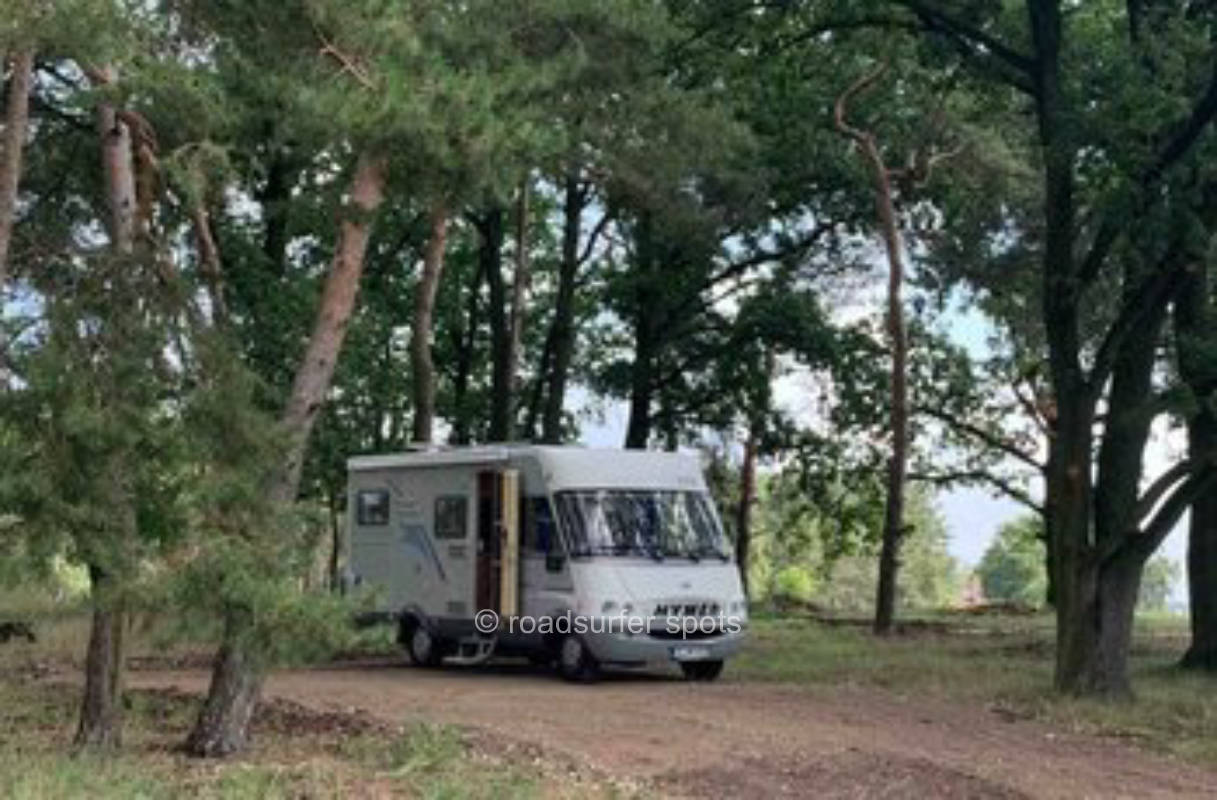 Camping auf der Walnussplantage