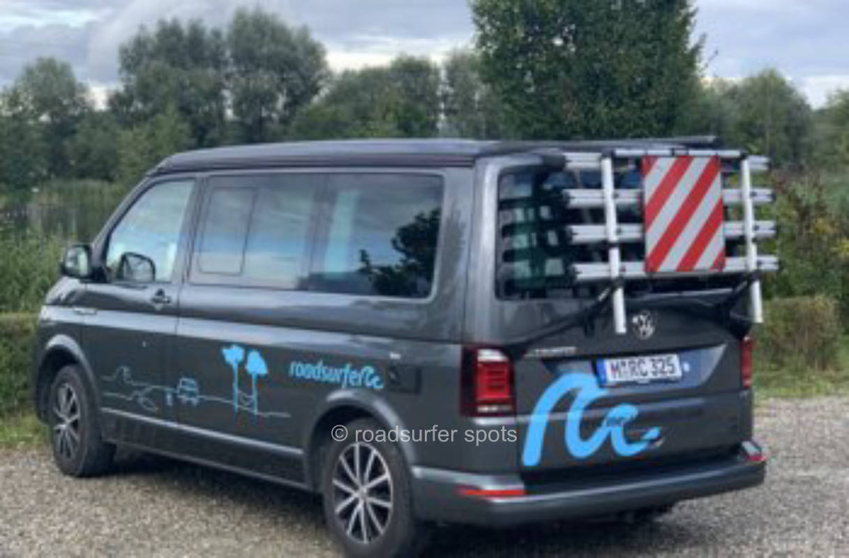 Stellplatz am TURNCABLE (Parkplatz) direkt am See