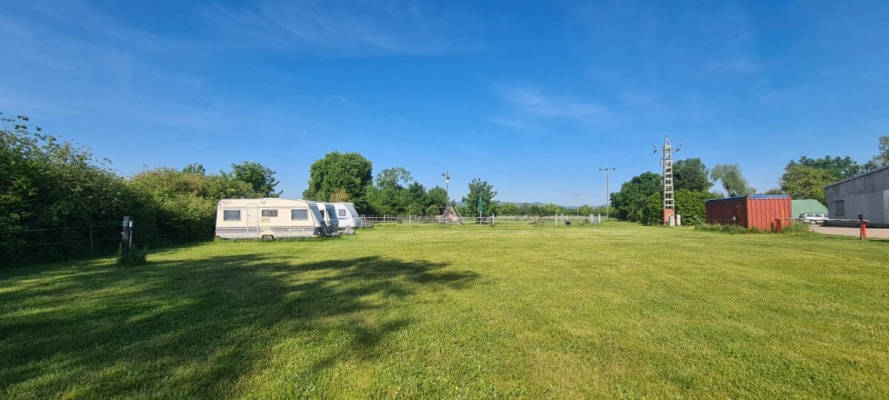 Wohnwagen & Wohnmobilstellplatz in Neustadt an der Weinstraße Ortsteil Geinsheim