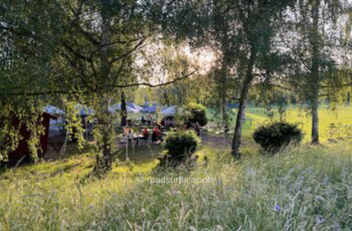 Parkplatz-Stellplatz