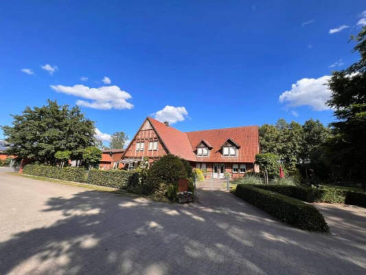 Farm sites at the forest edge, Harsewinkel