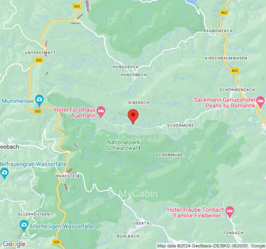 Geschützter Zeltplatz auf Wiese am Bach am NP