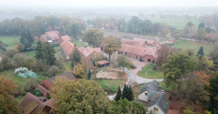 Romantisches Dorf, direkt an der 1. Etappe des Meerweges