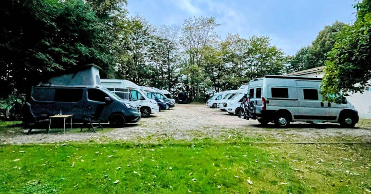 Motorhome Pitch Gutshaus Wendenhof