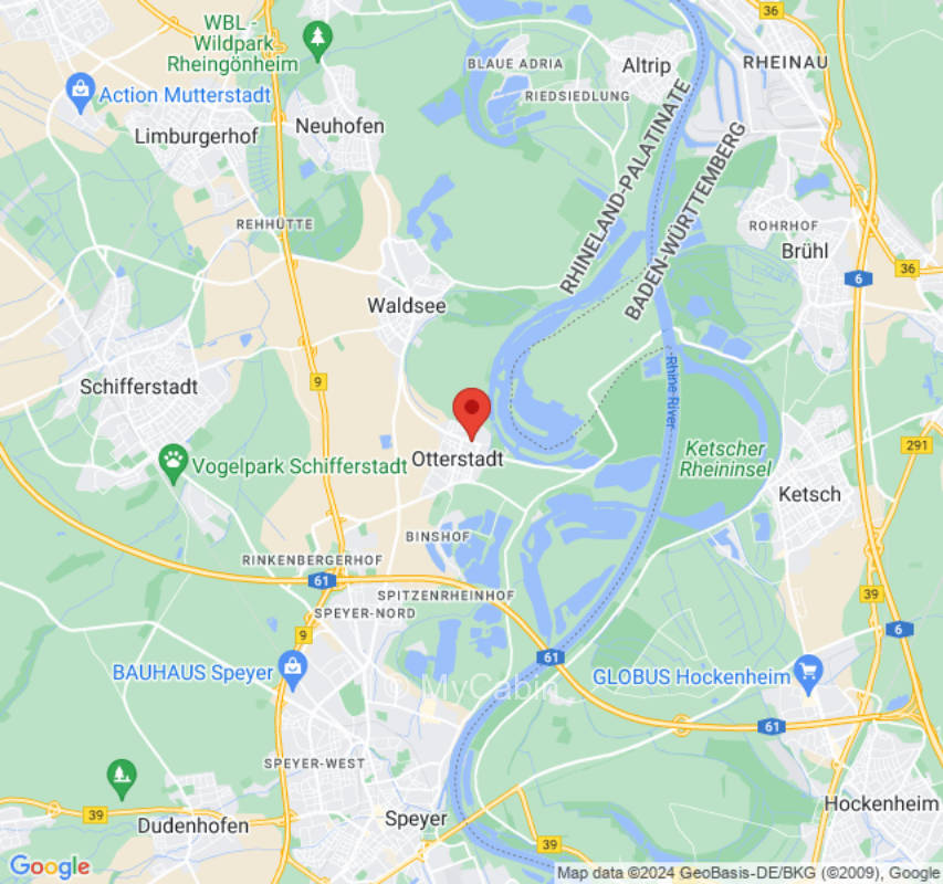 Innenhof, Scheune und 500m2 Garten