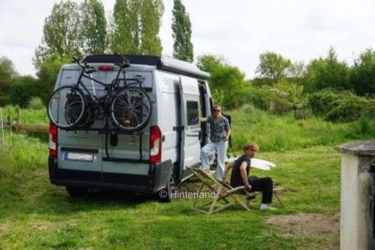 Campen in der Natur - Garten, Strand & Surfen
