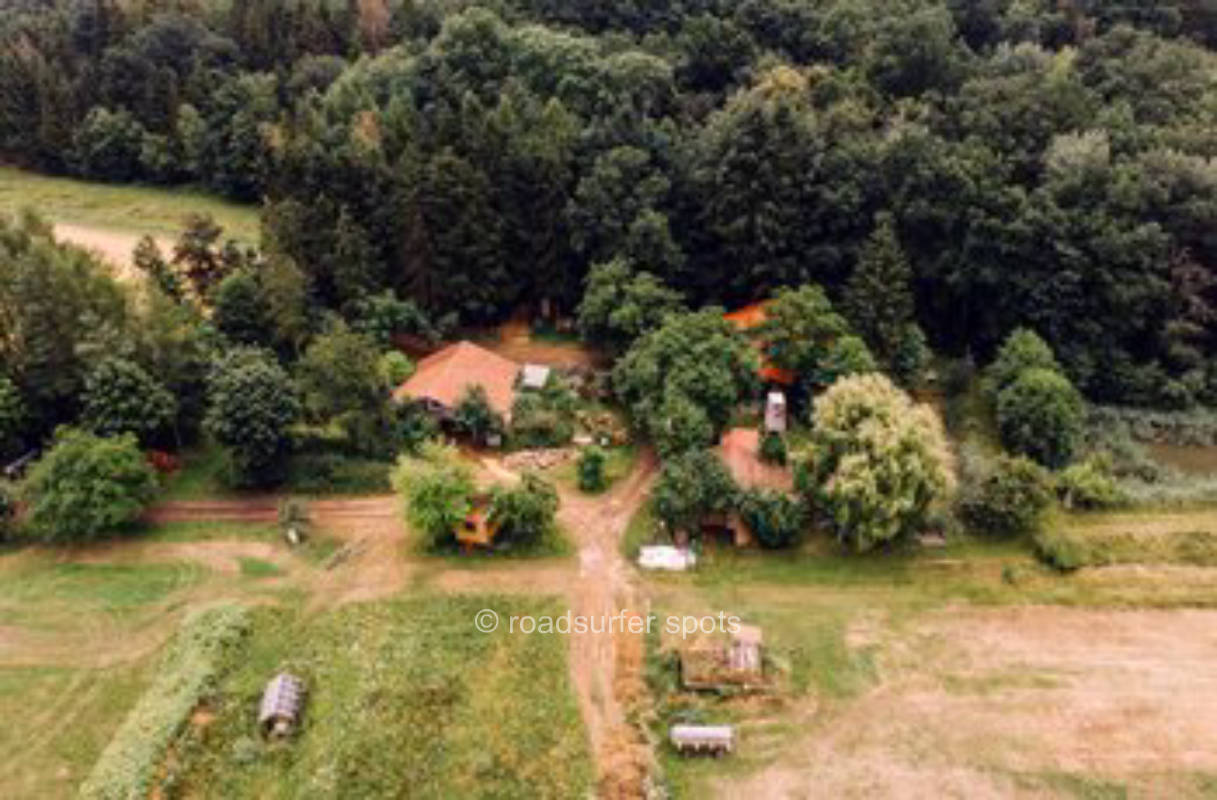 Camping im Erdkinderdorf