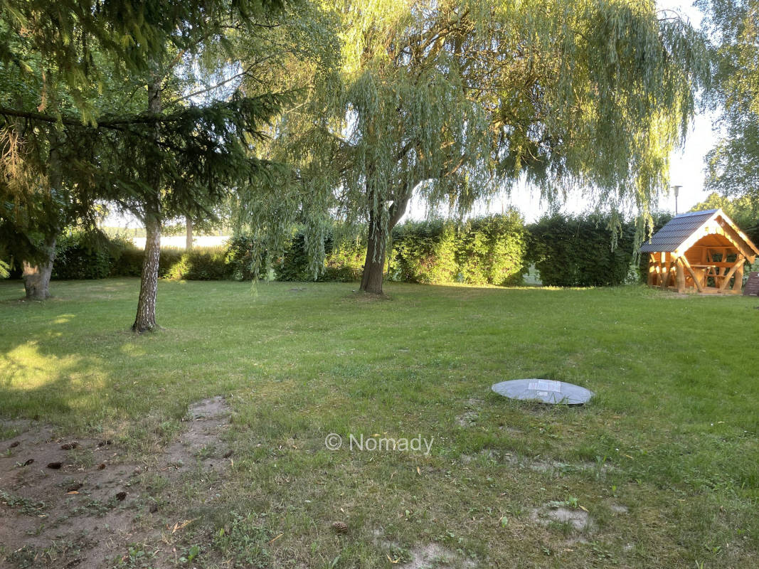 Idylischer ruhiger stellplatz im grunen