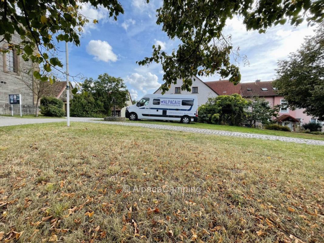 Single parking space at the Landhege