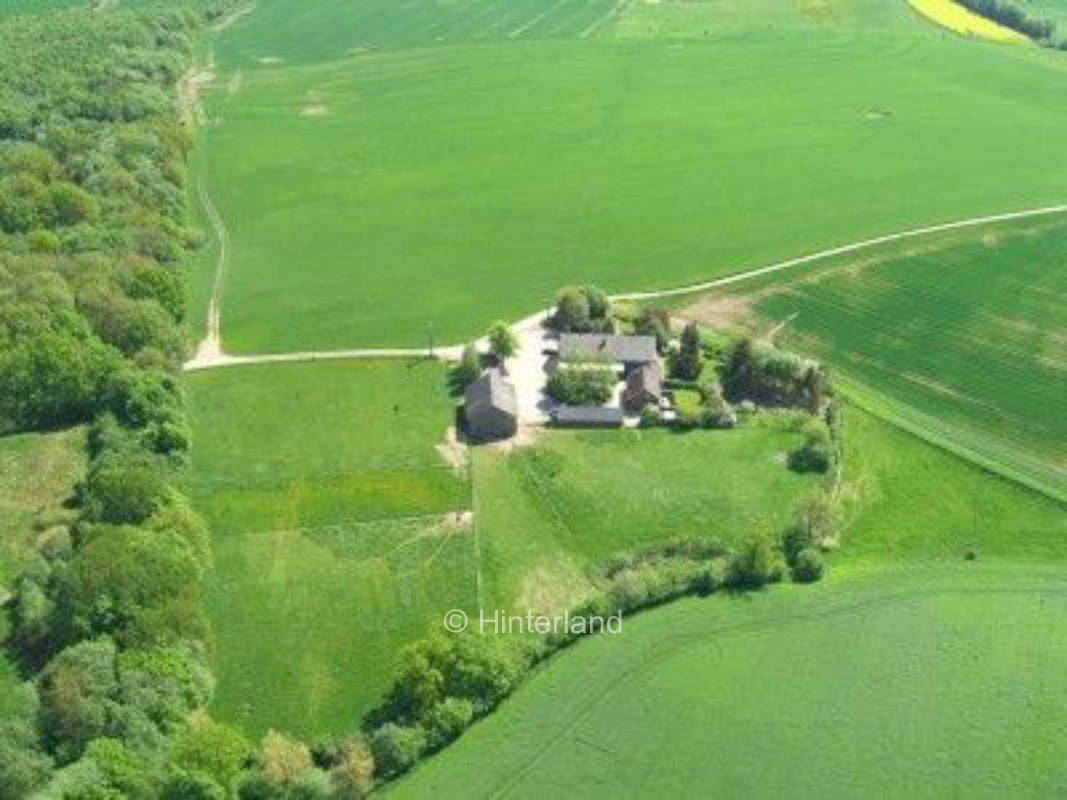 Resthof in Einzellage nur 8 km bis zur Ostsee