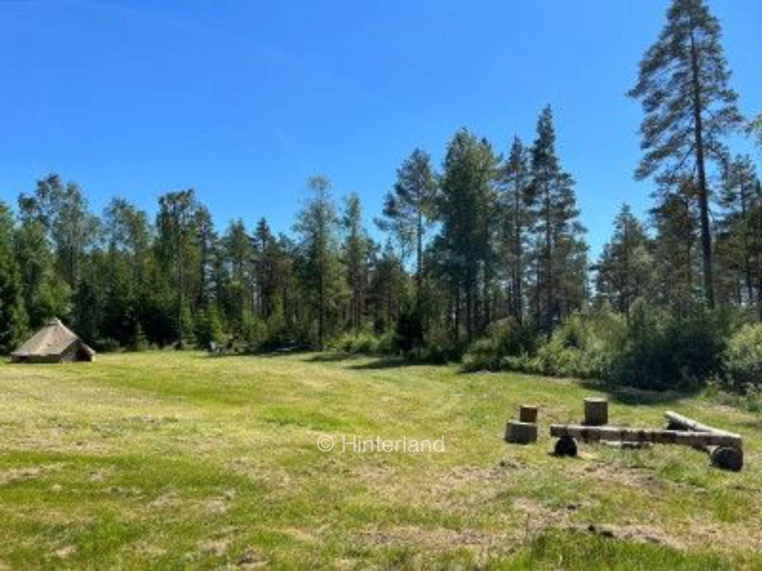 Camp mitten in der schwedischen Natur am See