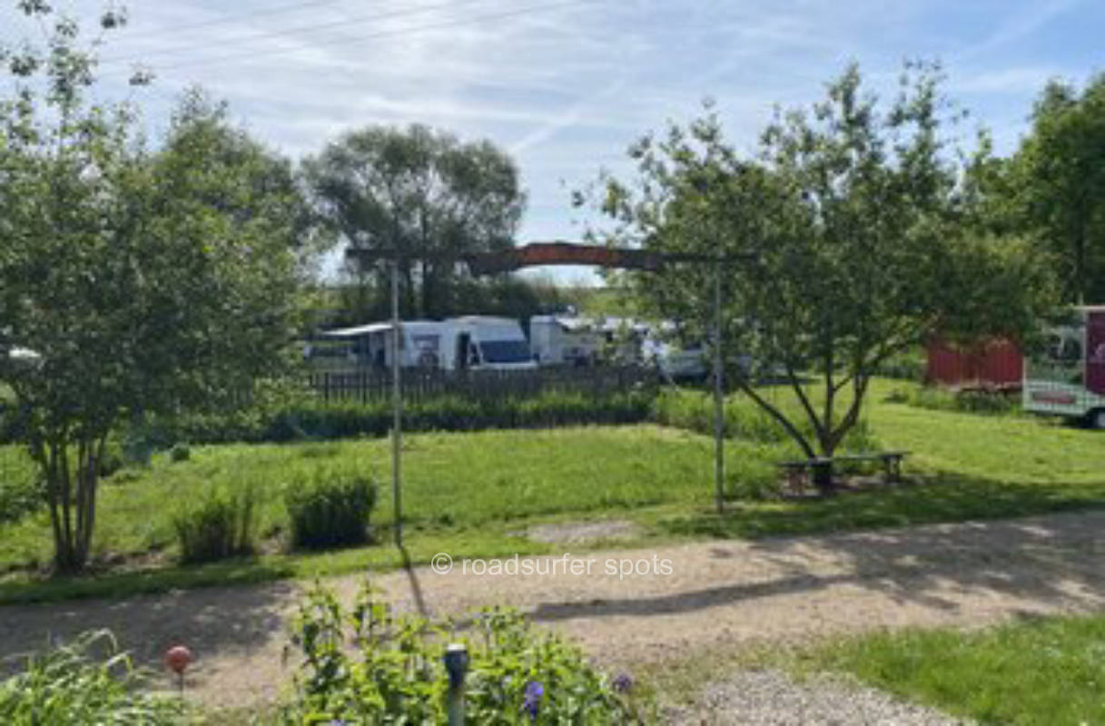 Camping auf der Straussen & Lebenshof