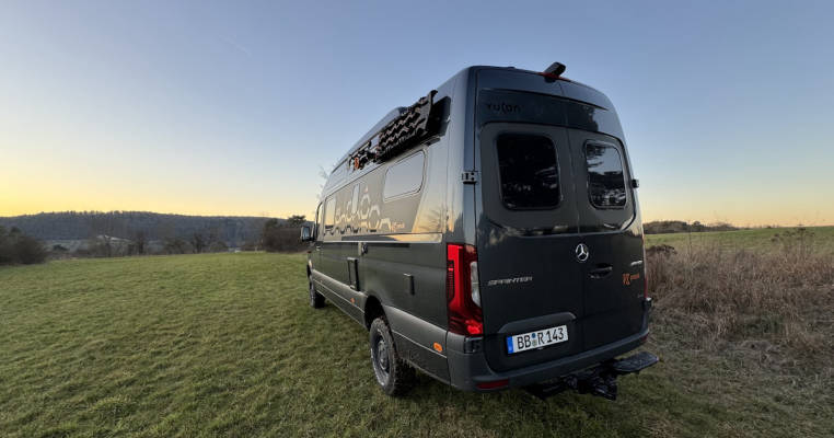 Wiese mit Panorama