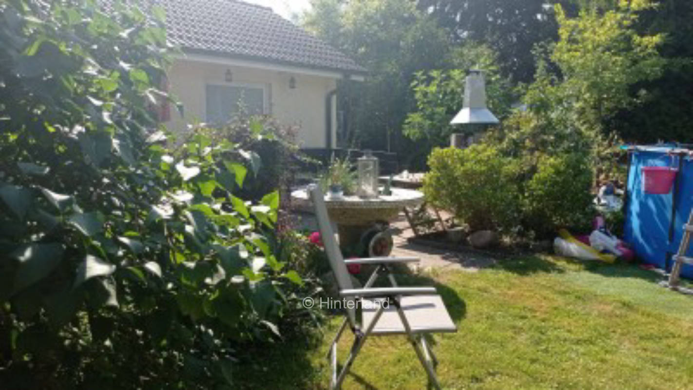 Grüne Oase am Elberadweg auf der Elbinsel,Hamburg 