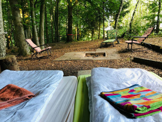 Mondholz shelter am buchenwald