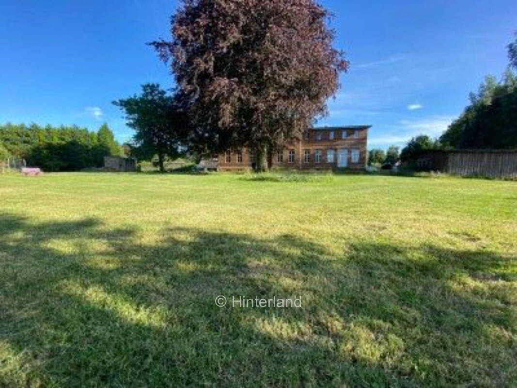 Camping mit Flair: Zelten im Gutsgarten