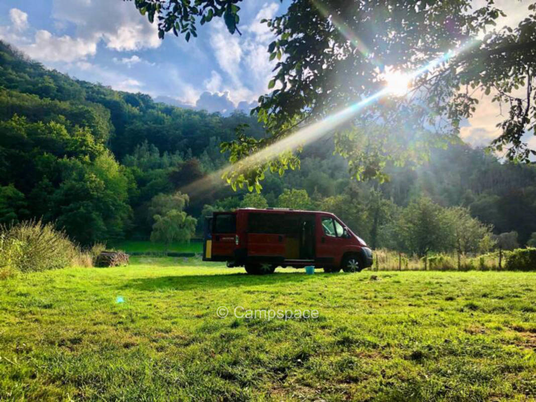 Platz für Zelt, Caravan, Van, Wohnmobil (Campspace 18471)