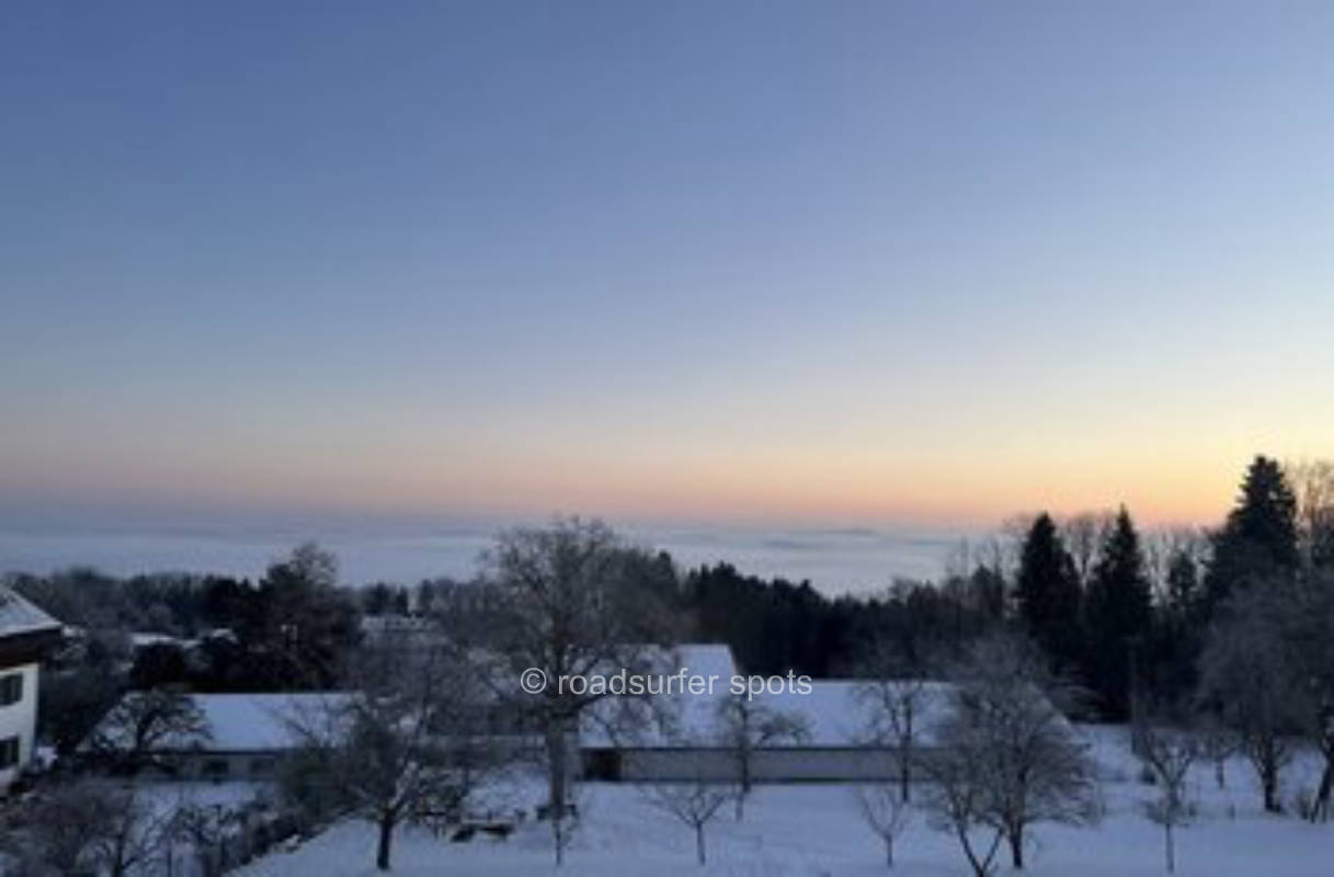 Parkplatz mit Chiemseeblick