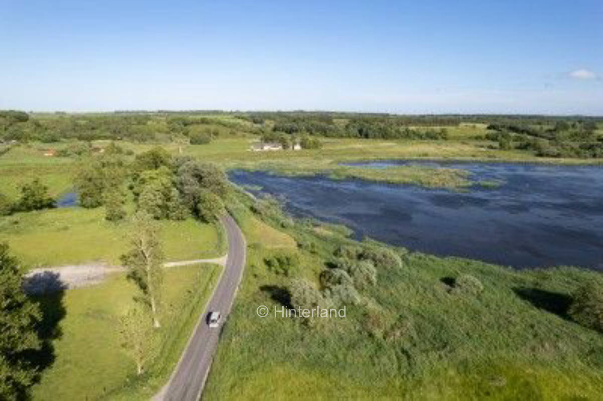 Quiet Valley Stay: Wildlife & Sunrise Views