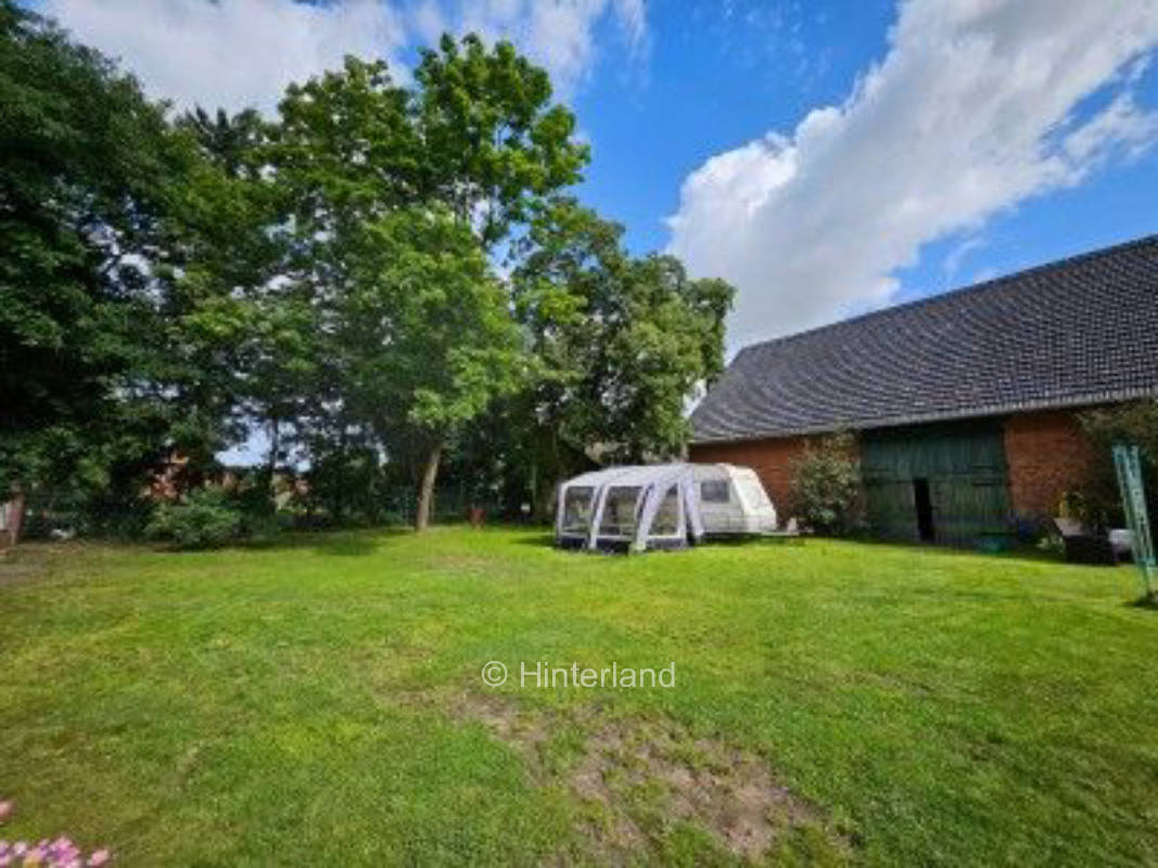 Naturcamping auf Hof mit Schafen & Hühnern