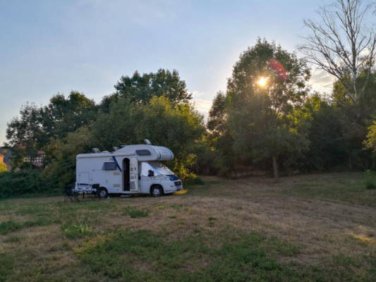 private pitch (Campspace 8912)