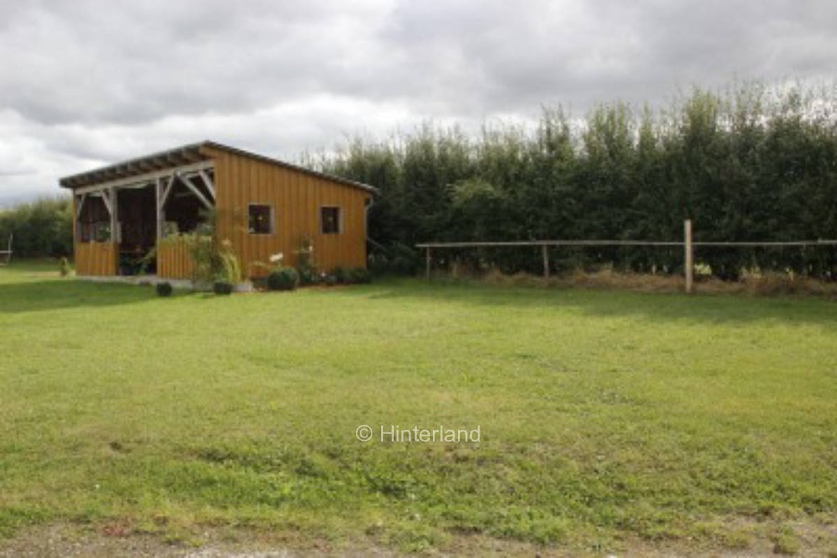 Camping and camping in the idyllic garden