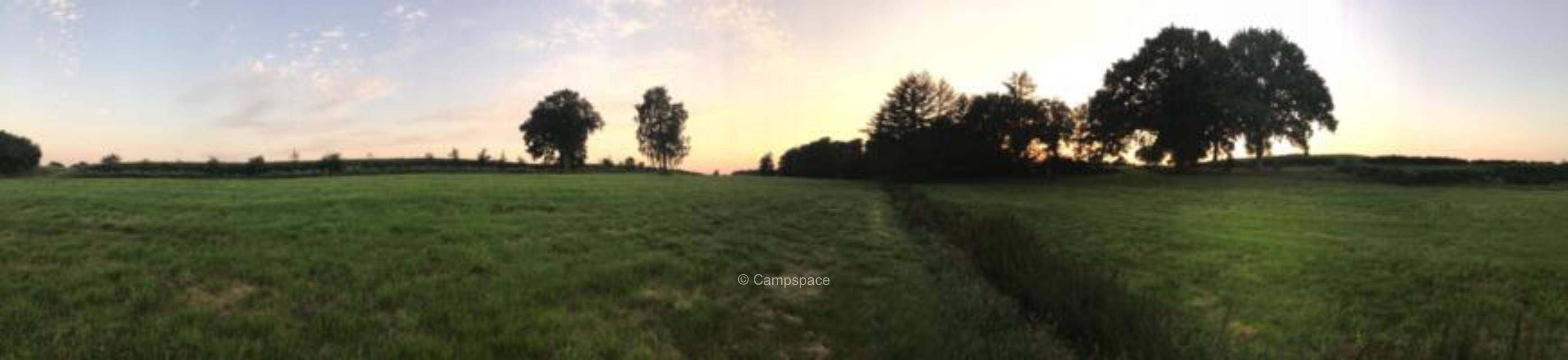 Nature camping near the mouth of the Elbe