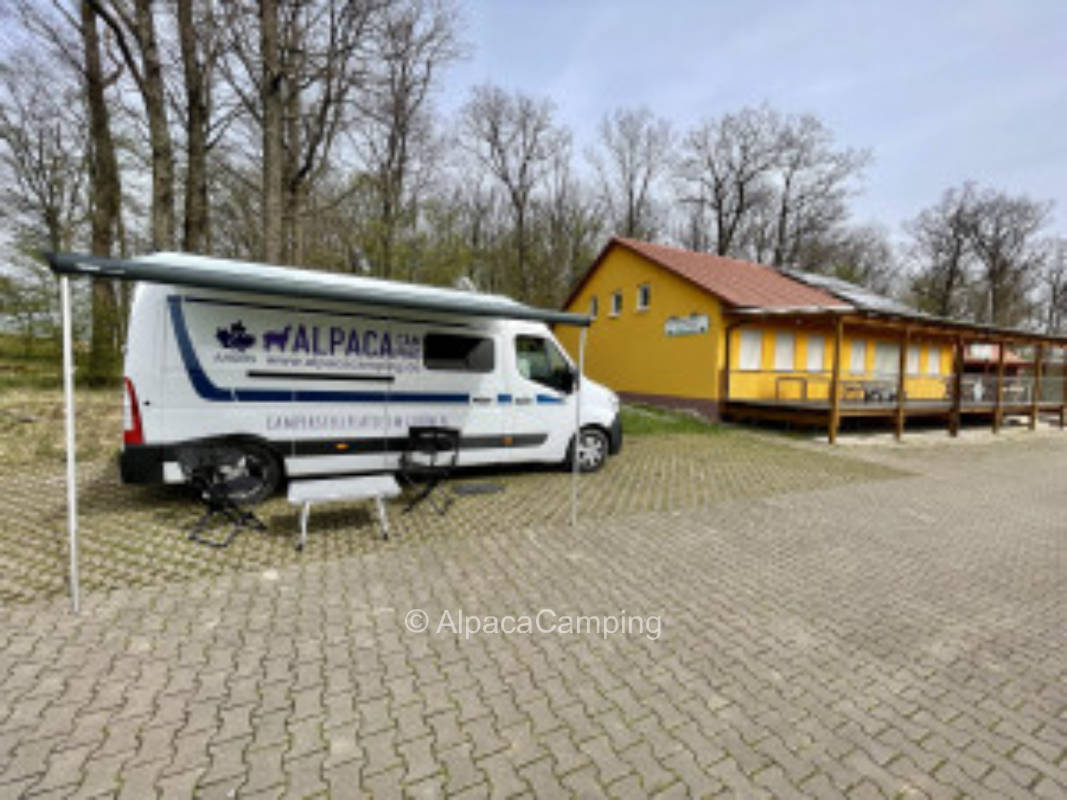 Stellplatz direkt am Wald mit Weitblick in Brünnau #3