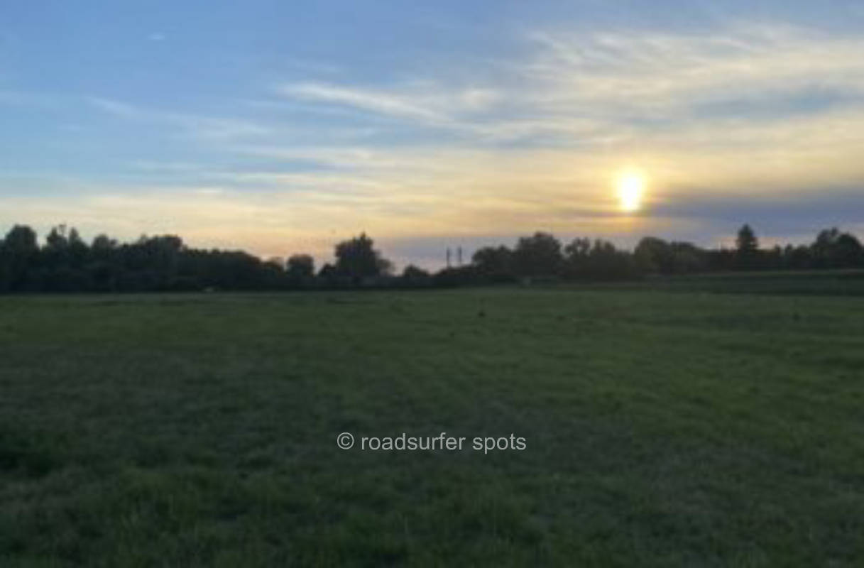 Camping, wo sich Fuchs und Hase gute Nacht sagen!