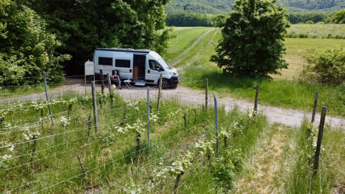 Wohnwagen & Wohnmobilstellplatz in Wiesenbronn