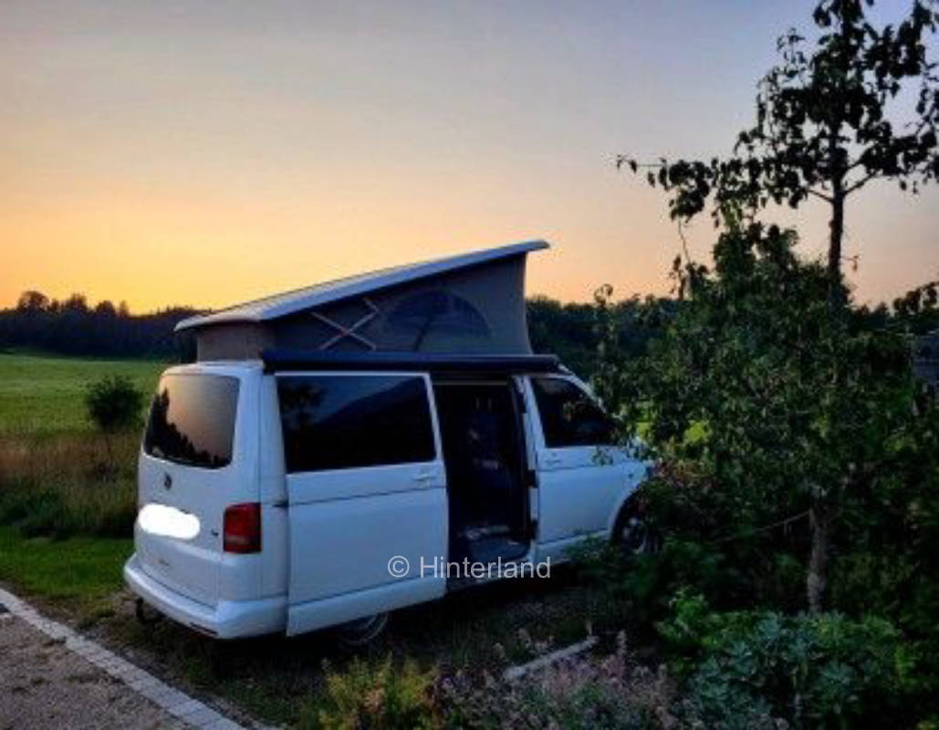 Ruhiges Plätzchen in der Natur mit Federballplatz